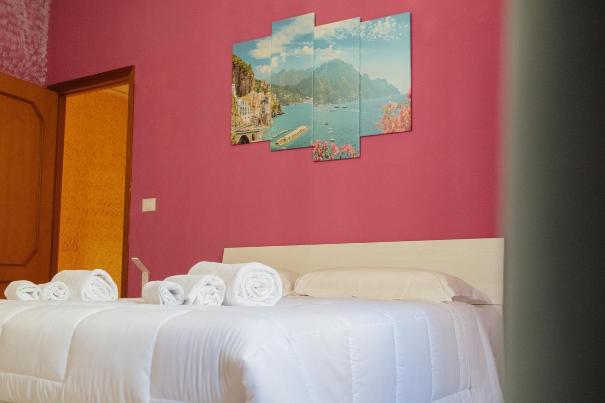 Domus Aurea Relax Room 萨莱诺 外观 照片