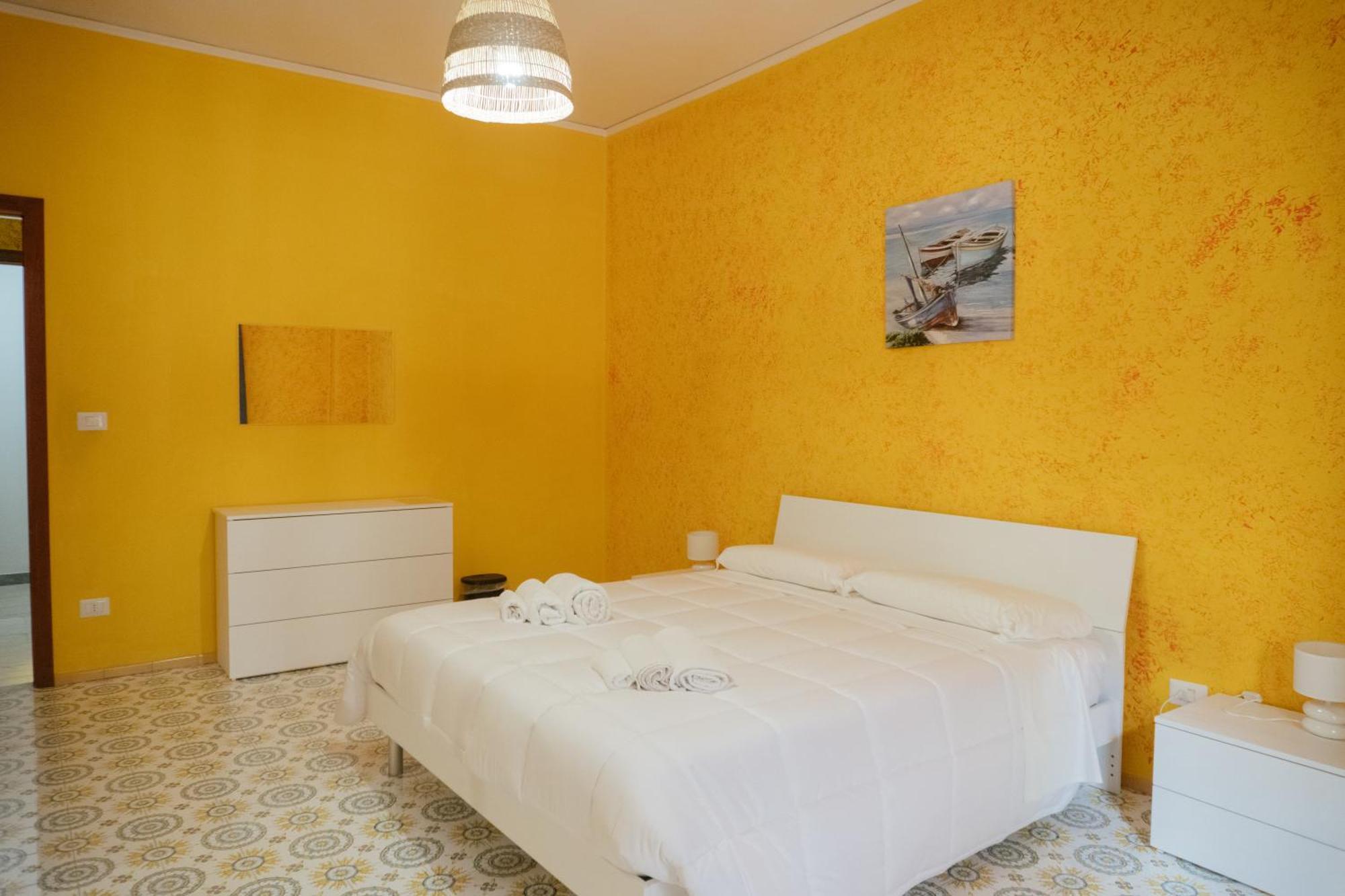 Domus Aurea Relax Room 萨莱诺 外观 照片