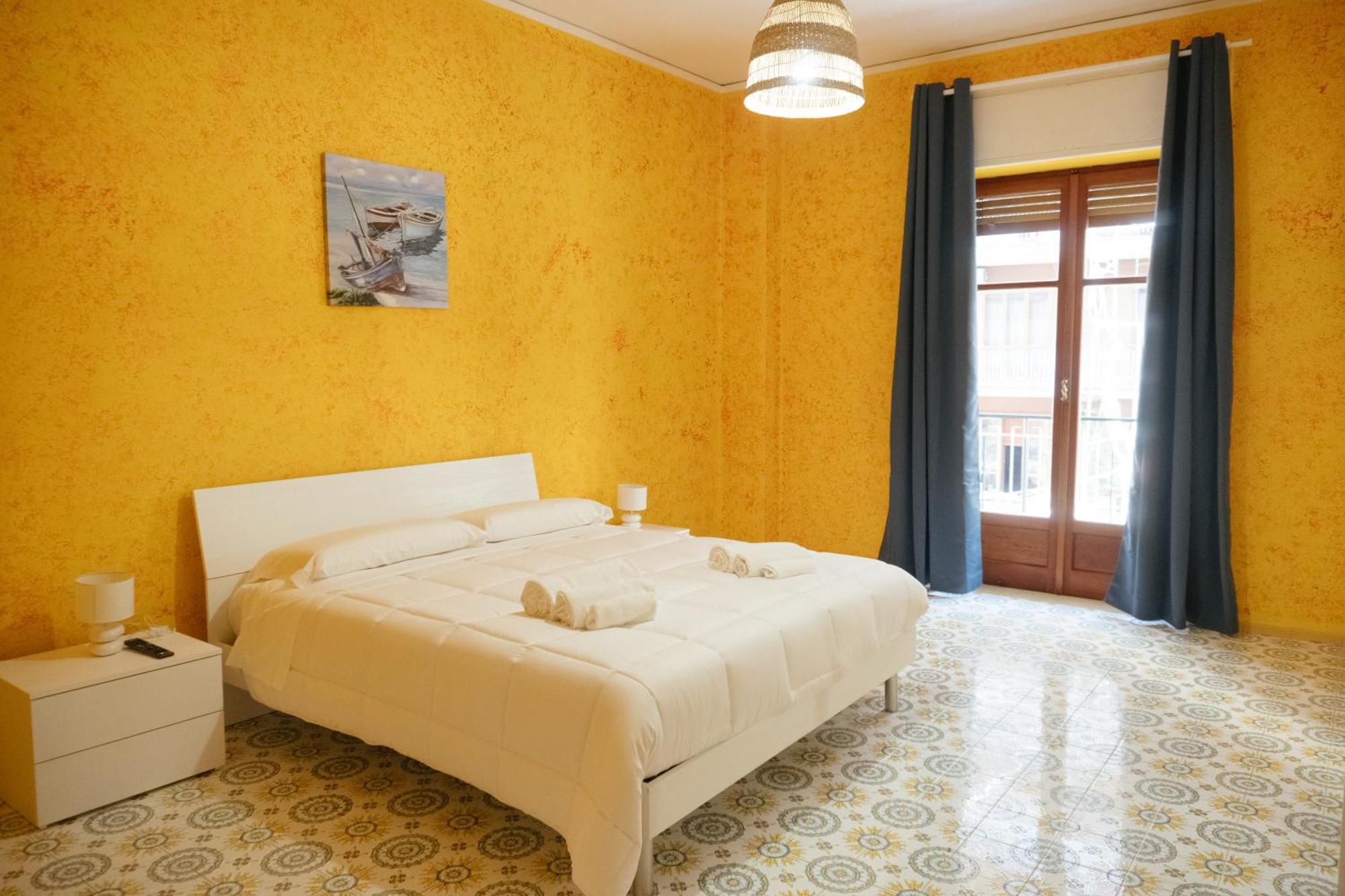Domus Aurea Relax Room 萨莱诺 外观 照片