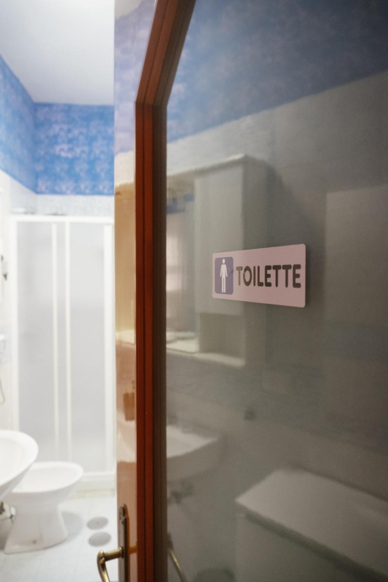 Domus Aurea Relax Room 萨莱诺 外观 照片